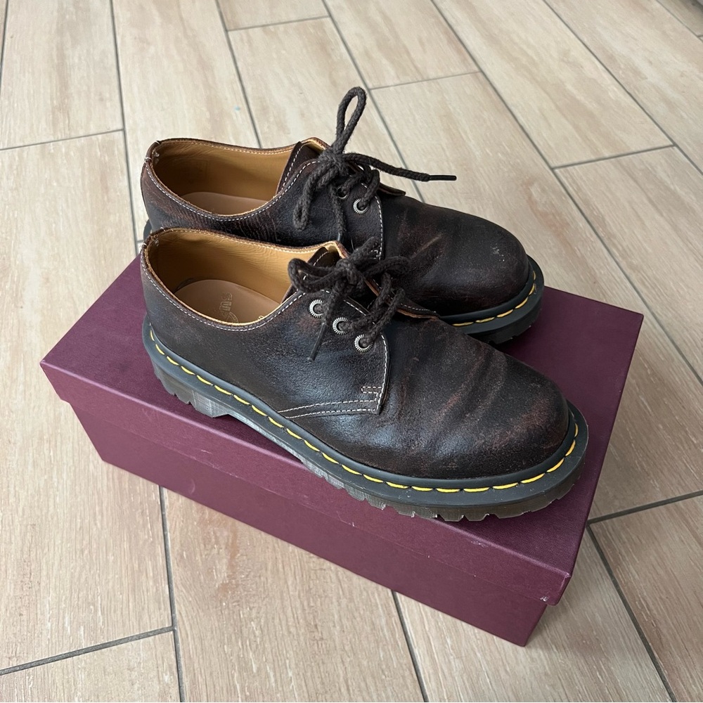 SOLD Dr. Martens Men's Brown Leather Oxfords
